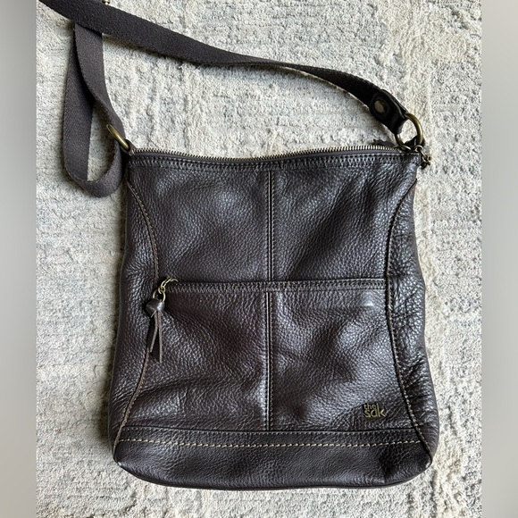 The Sak Iris Crossbody Bag Brown Adjustable Pebbled Leather Casual Minimalist - Picture 9 of 11